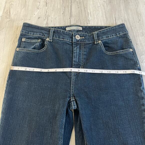 Chico's Platinum Dark Wash Bootcut Pocket Design Stretchy Comfy Cotton Jeans - Picture 7 of 10